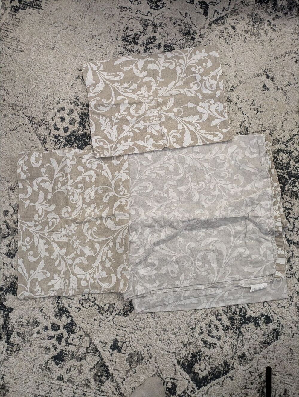 100% Cotton Floral Bedsheet and Pillow Set in Cream Beige Floral Size Queen
